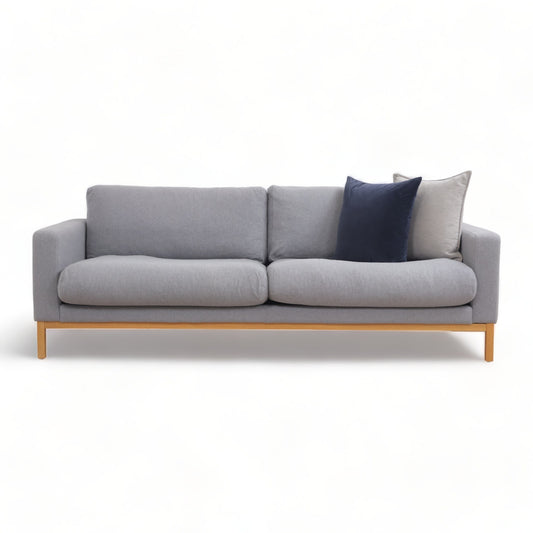 Nyrenset | Lys grå Bolia North 3-seter sofa i ullstoff