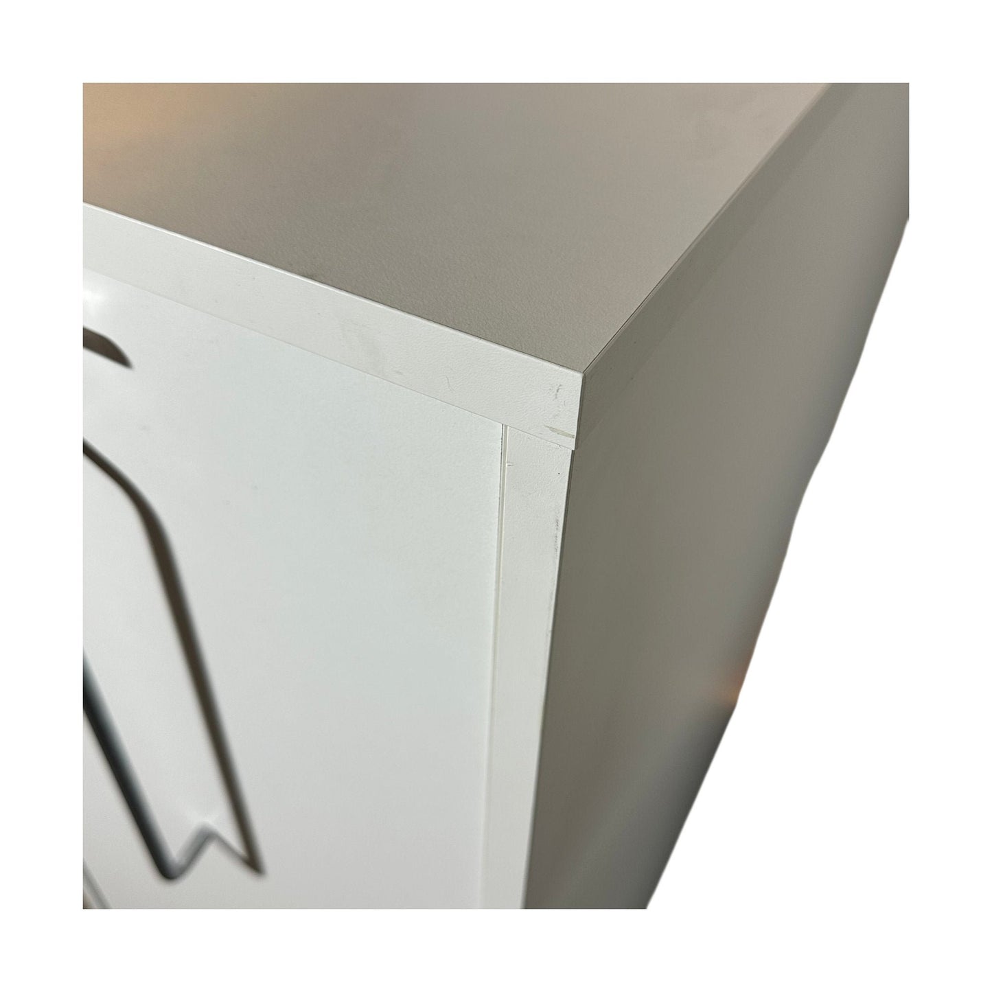 Tårnskap fra Svenheim, høyre, hvit