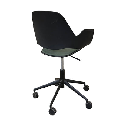 Falk møteromsstol fra HOUE, hev/senk funksjon