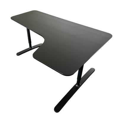 Bekant skrivebord fra IKEA, svart laminat, 160x110 cm