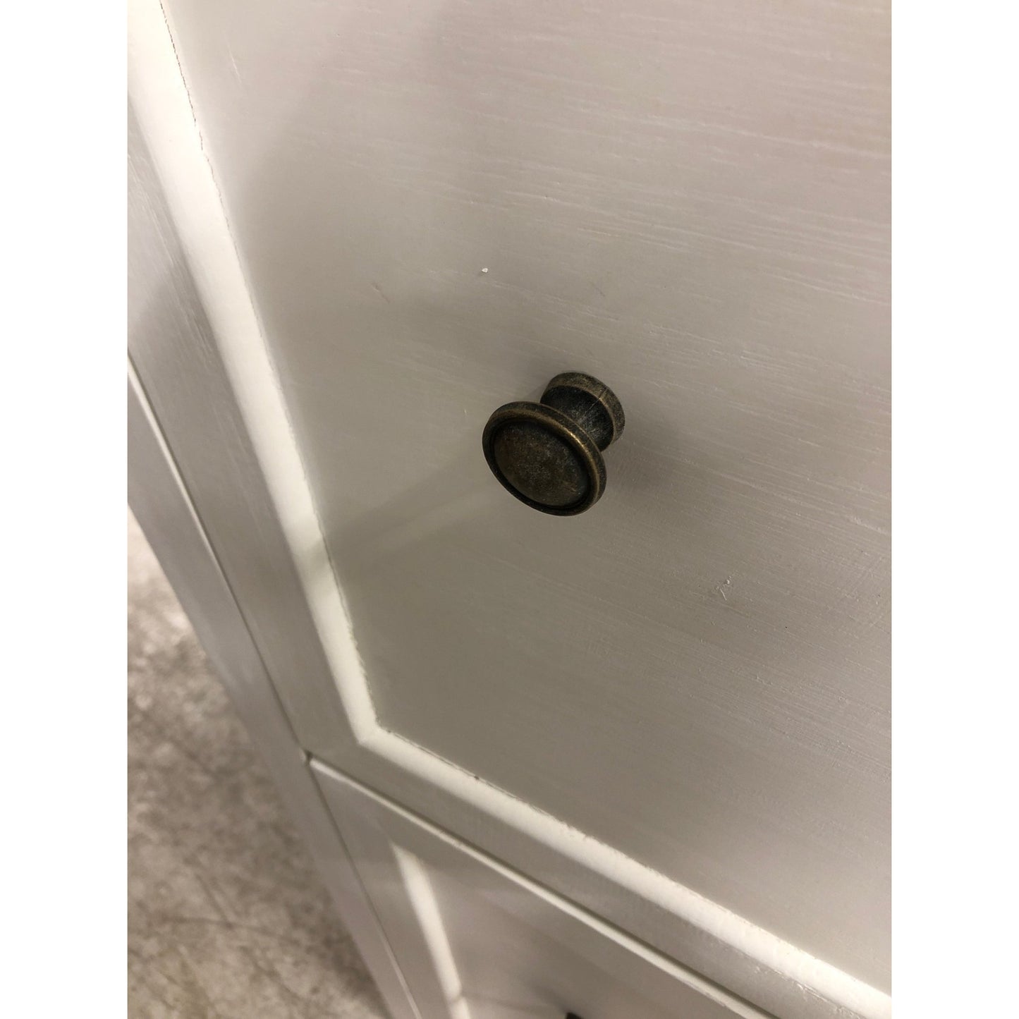 Edel skoskap fra A-Møbler, hvit