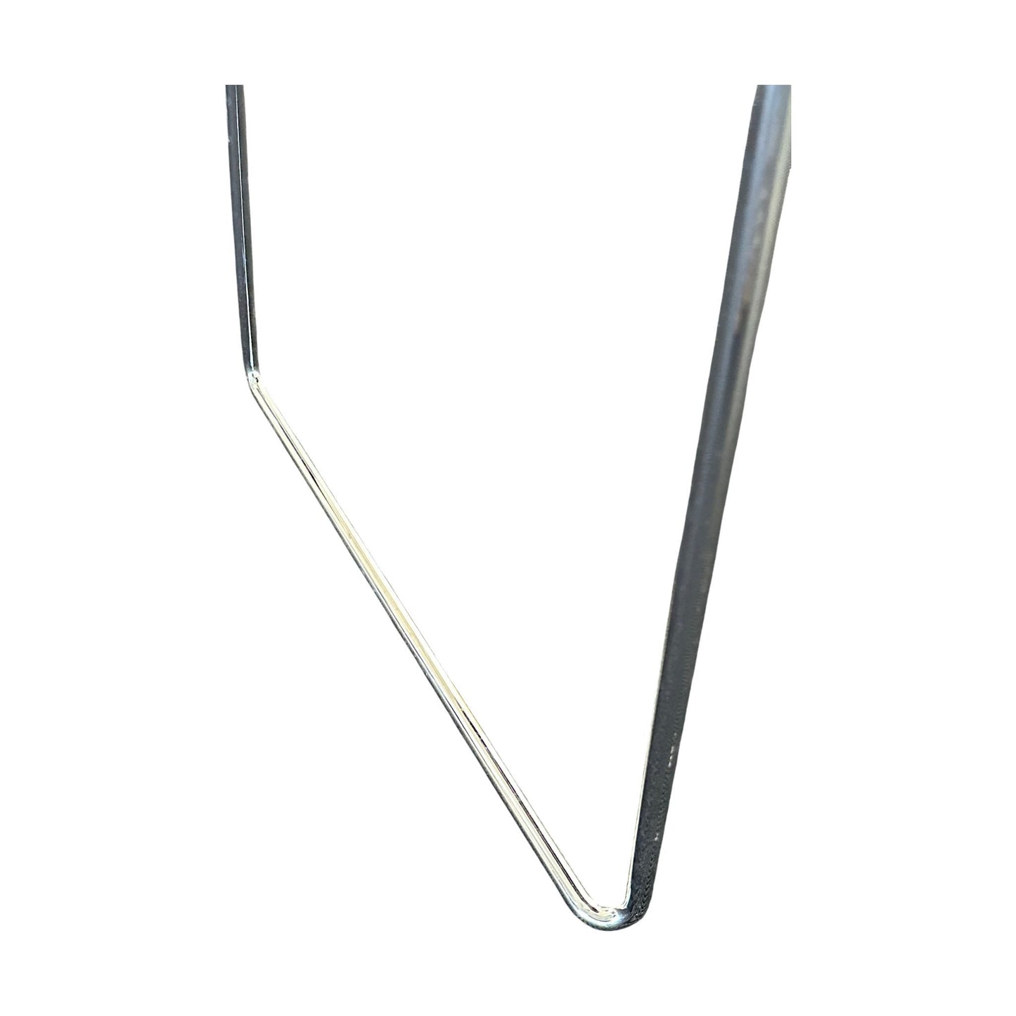 Catifa 46 møteromsstol fra Arper, hvit med sort ramme