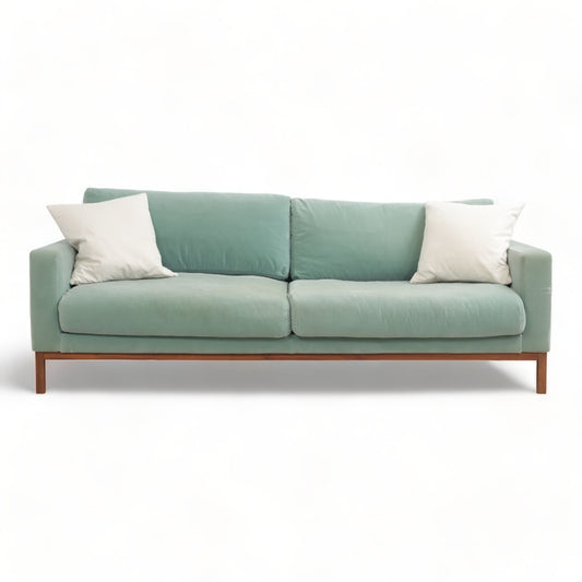 Nyrenset | Mintgrønn Bolia North 3-seter sofa i fløyelsstoff