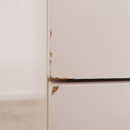 Hvit skjenk, 70x205x42 cm