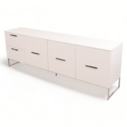 Hvit skjenk, 70x205x42 cm