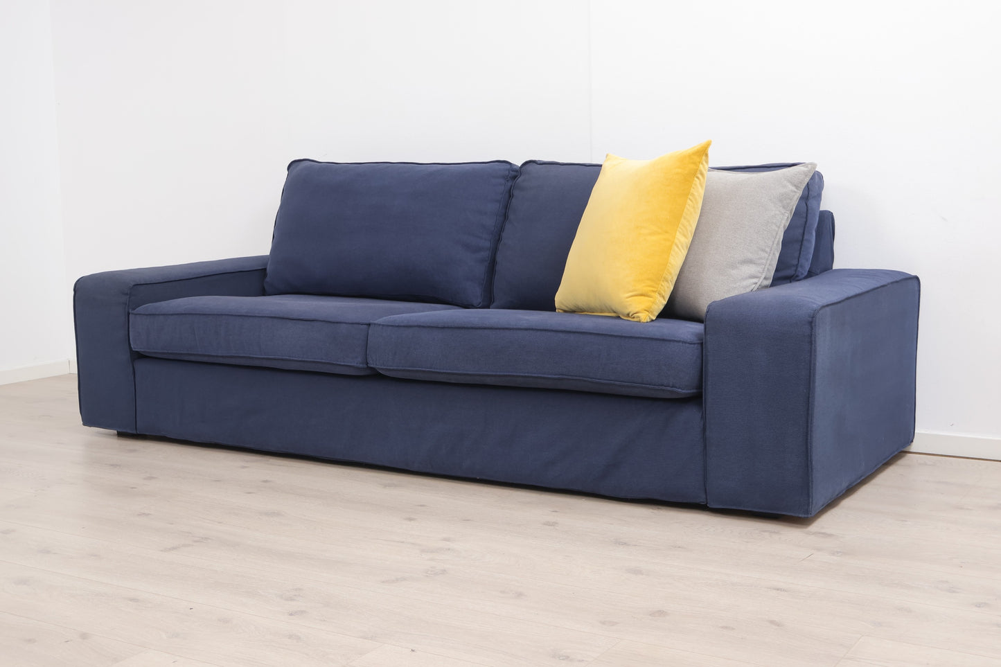 Nyrenset | Blå IKEA Kivik 3-seter sofa