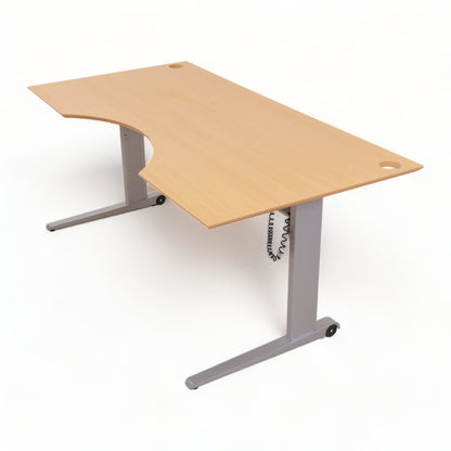 180x90 cm, elektrisk hev/senk skrivebord med magebue og kabelluke