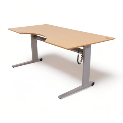 180x90 cm, elektrisk hev/senk skrivebord med magebue og kabelluke