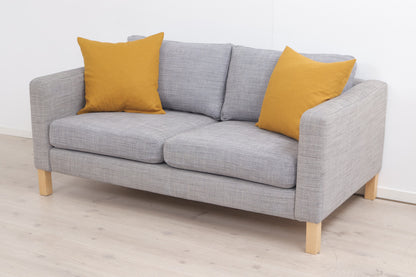Nyrenset | Lys grå IKEA Karlstad 2-seter sofa