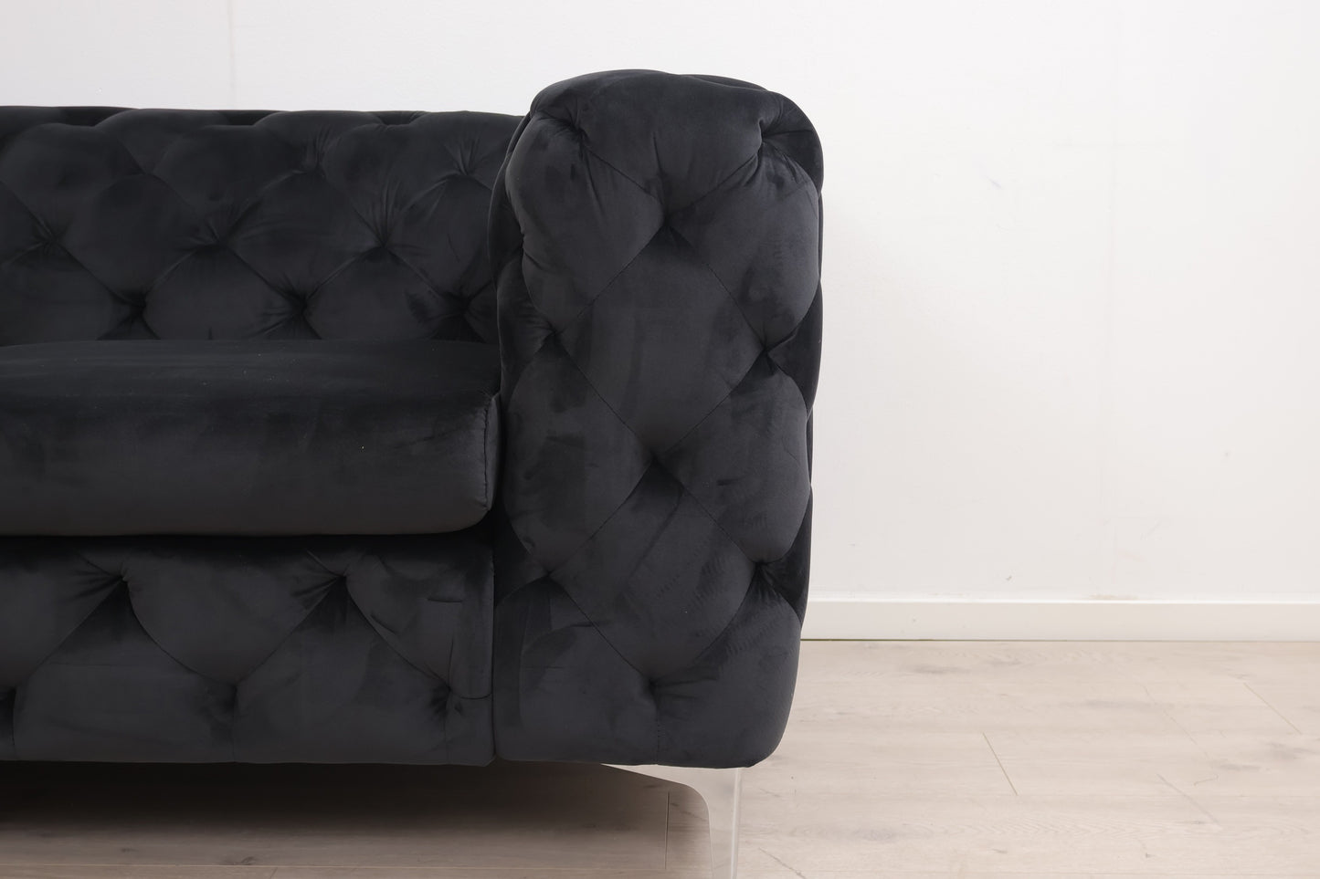 Nyrenset | Sort Bella 2-seter sofa i velur