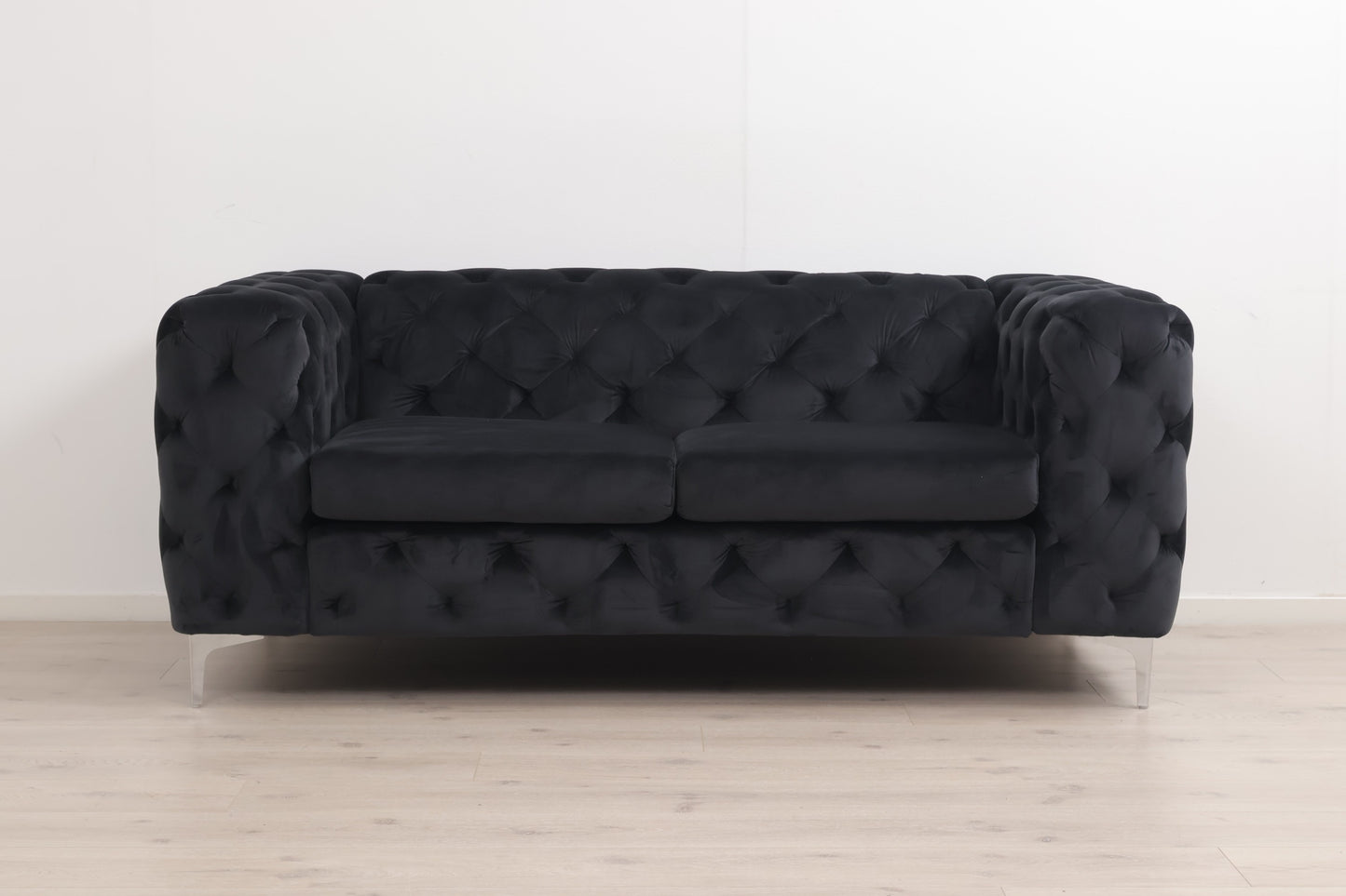 Nyrenset | Sort Bella 2-seter sofa i velur