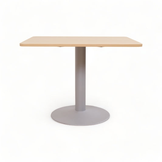 Kvalitetssikret | Kvadratisk sidebord med søyleben, 100 x 80 cm
