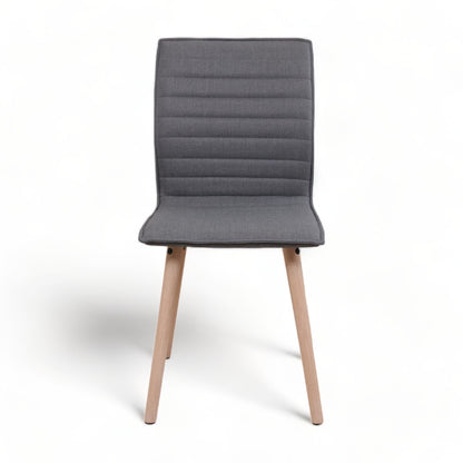 Karla spisestol, grå stoff