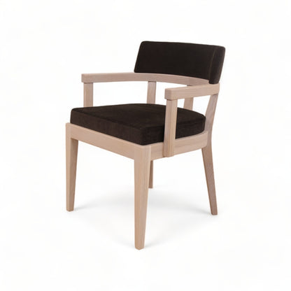 Ubrukt | North spisestol i hvitoljet eik fra SixBondStreet