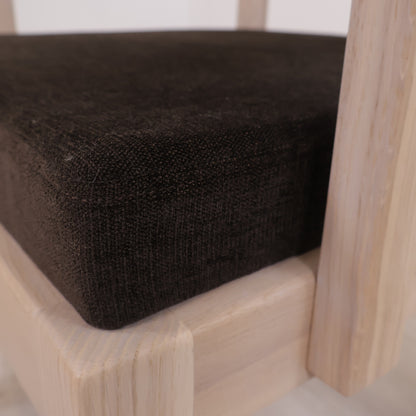 Ubrukt | North spisestol i hvitoljet eik fra SixBondStreet