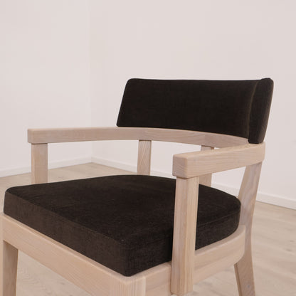 Ubrukt | North spisestol i hvitoljet eik fra SixBondStreet