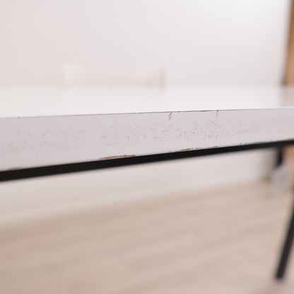 Kvalitetssikret | Euklides skrivebord i hvit/sort. 160x80 cm