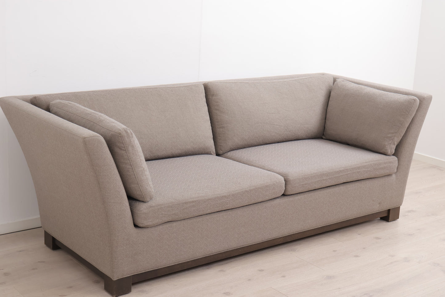 Nyrenset | Beige/brun Slettvoll Dorian 3-seter sofa