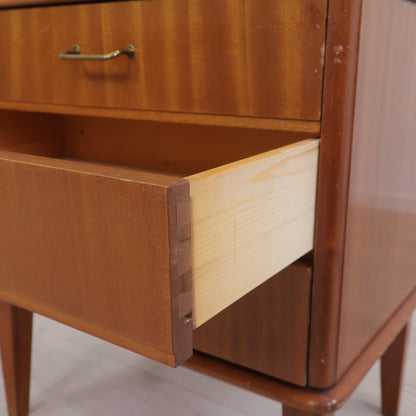 Kvalitetssikret | Sjarmerende vintage skjenk