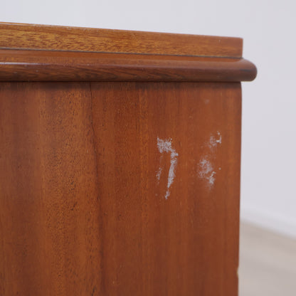 Kvalitetssikret | Sjarmerende vintage skjenk