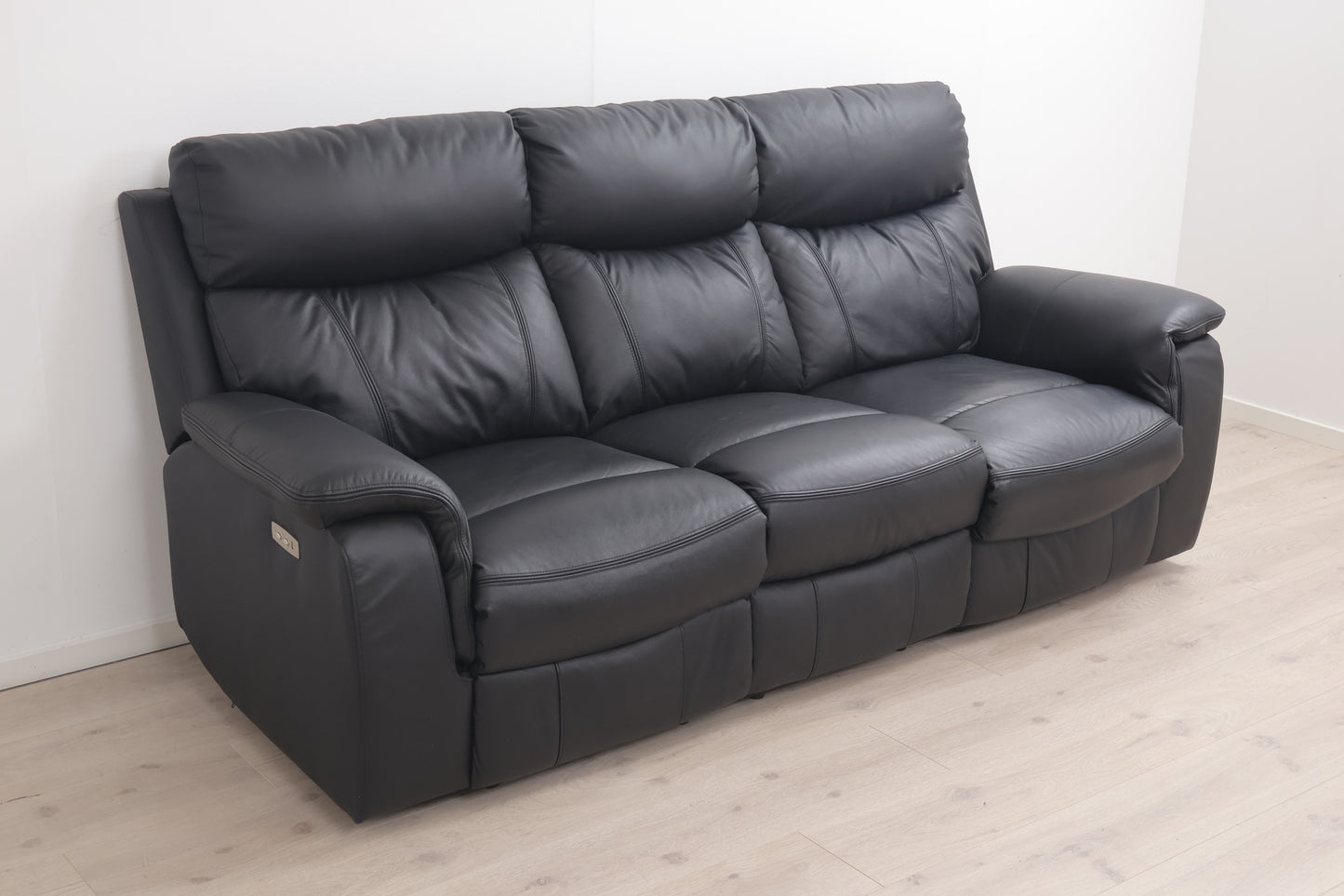 Nyrenset | Sort Mayfield 3-seter sofa med recliner