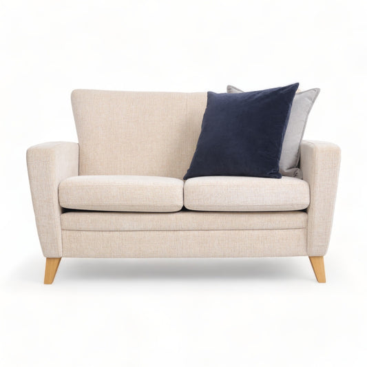 Nyrenset | Beige Formfin 2-seter sofa
