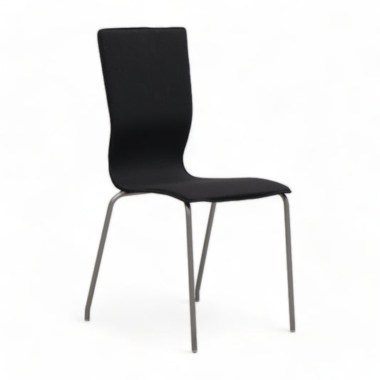 Nyrenset | Hov + Dokka stol i fargen hvit