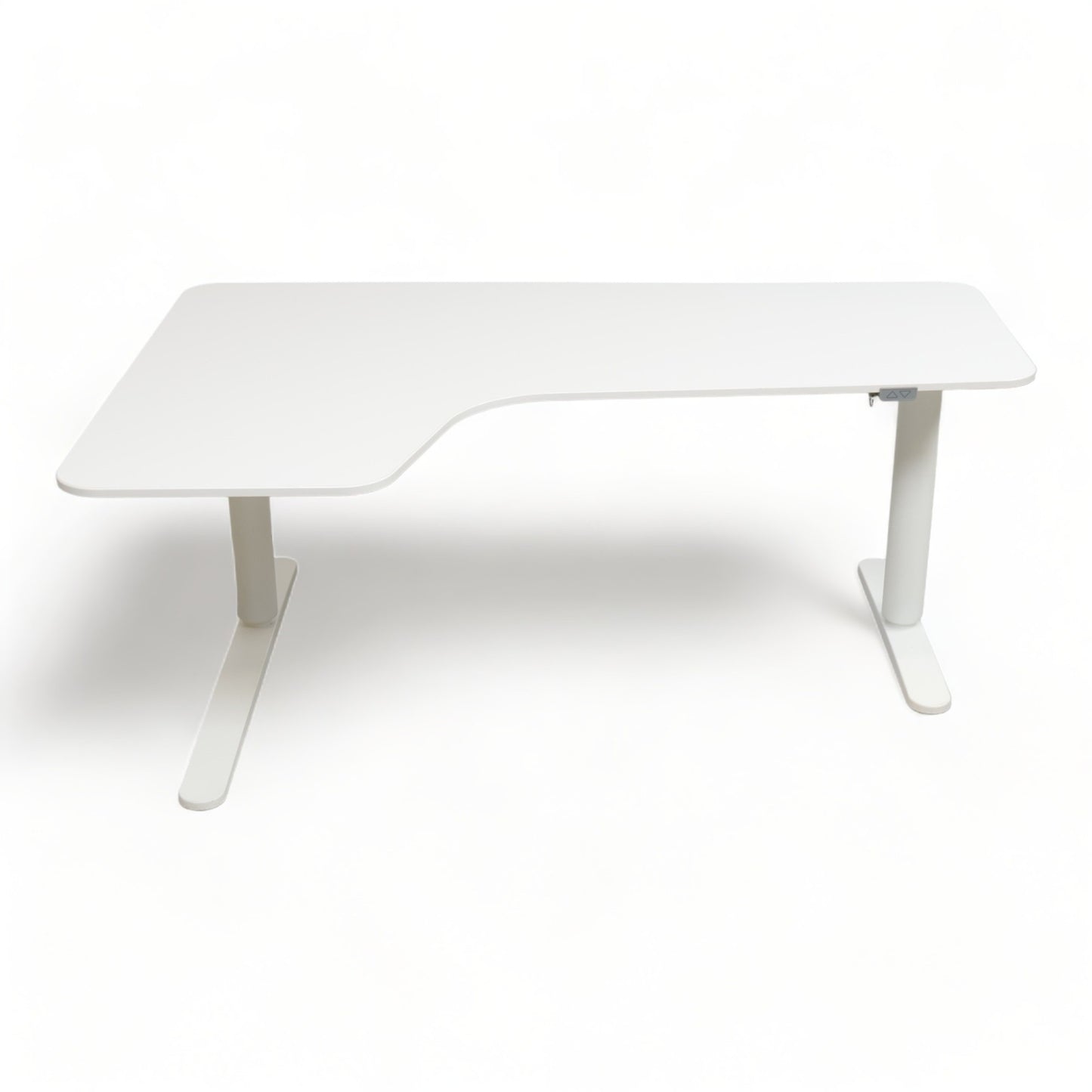 Elektrisk hev/senk Bekant hjørnebord fra IKEA, venstre. 160x110