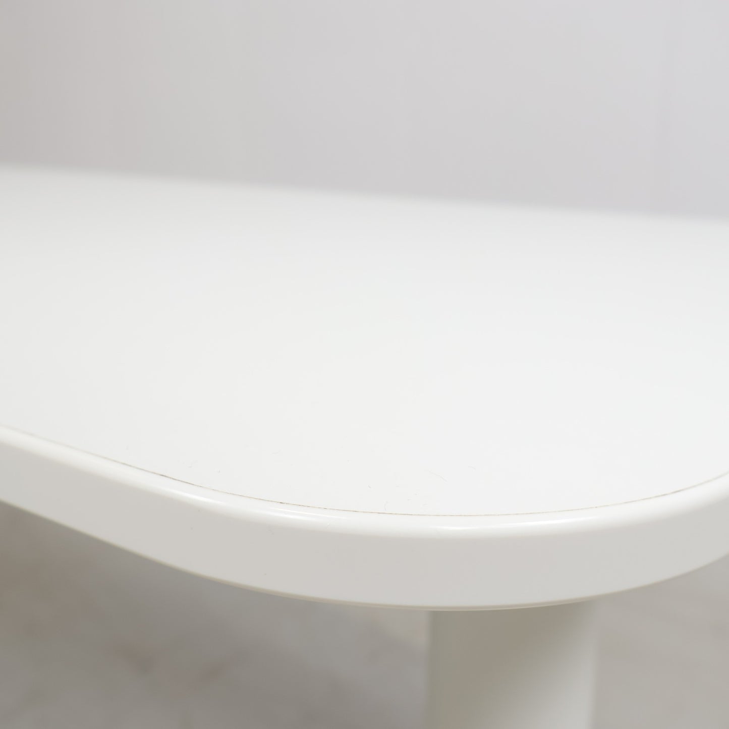 Bekant elektrisk hev/senk skrivebord fra IKEA, hvit laminat, 160x120 cm