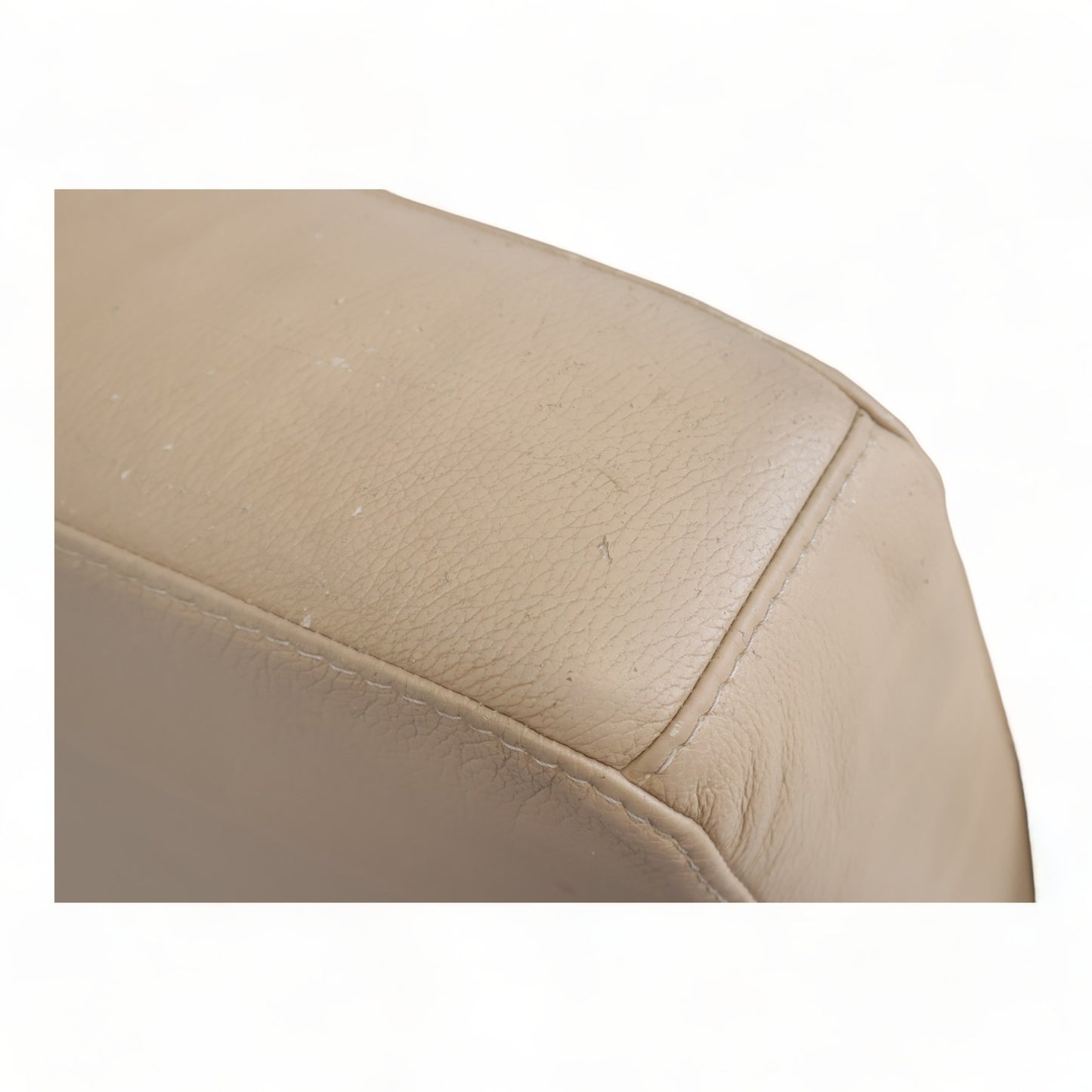 Nyrenset | Beige lenestol med manuell recliner i skinn