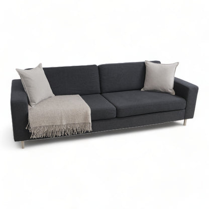 Nyrenset | Sort Bolia Scandinavia 3-seter sofa i ull