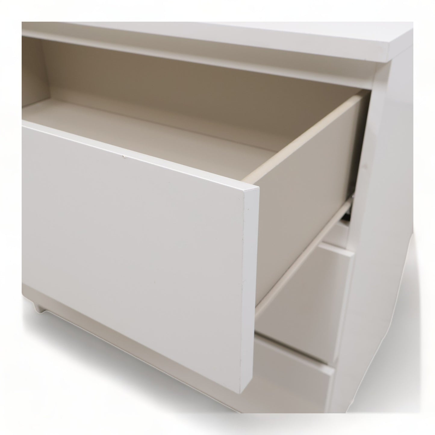 Kvalitetssikret | Hvit IKEA Malm kommode - Secundo