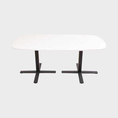 Kvalitetssikret | 180x90 cm, ovalt bord med sort kryssunderstell