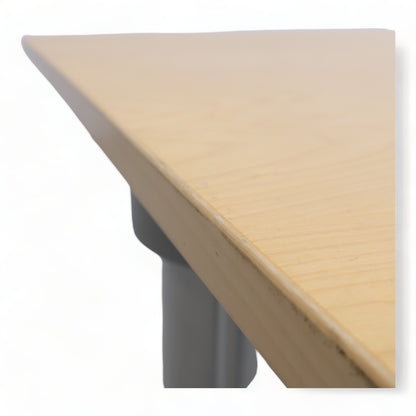 Kvalitetssikret | Kinnarps elektrisk hev/senk skrivebord, 200x90