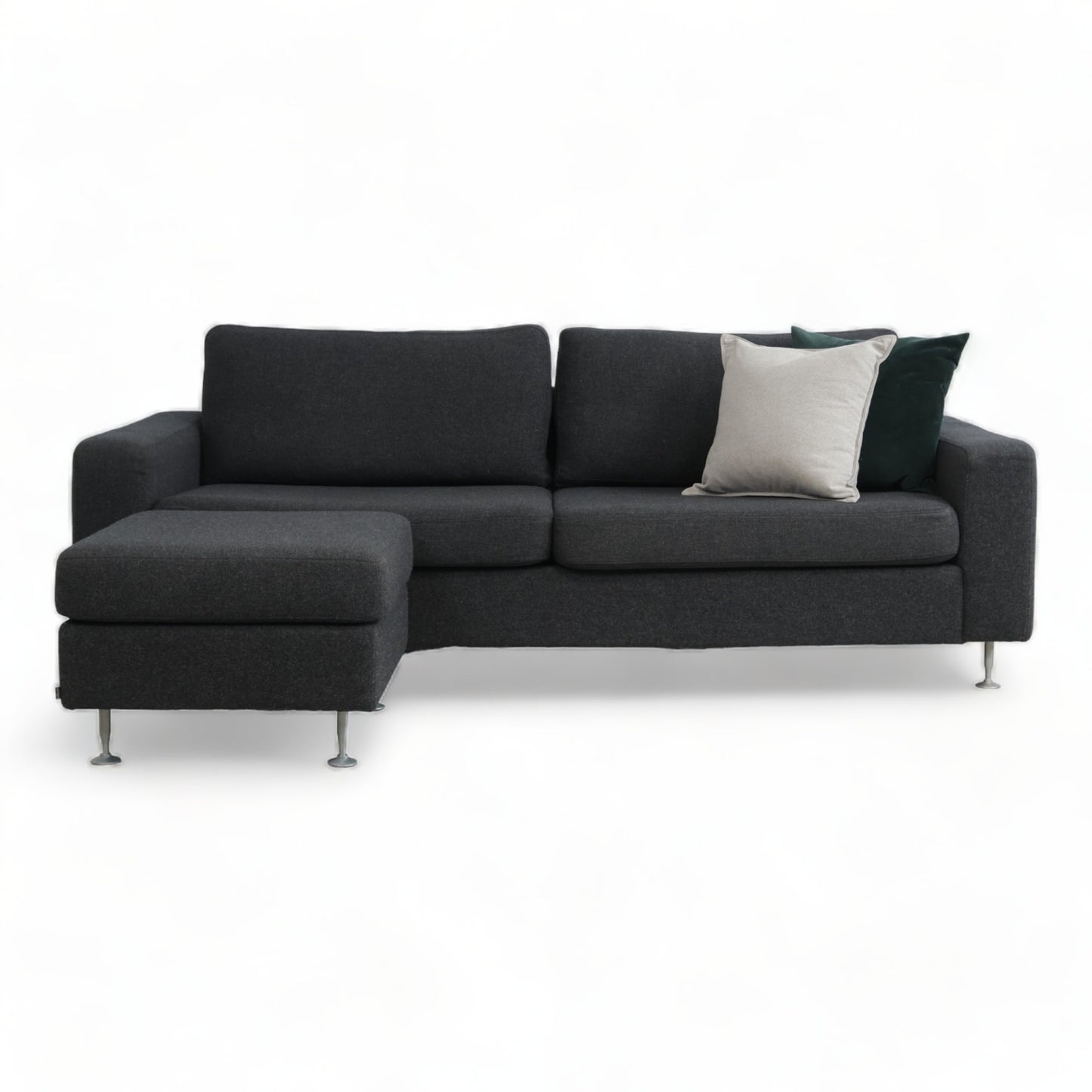 Nyrenset | Sort 3-seter Bolia Milano sofa i ull med puff - Secundo