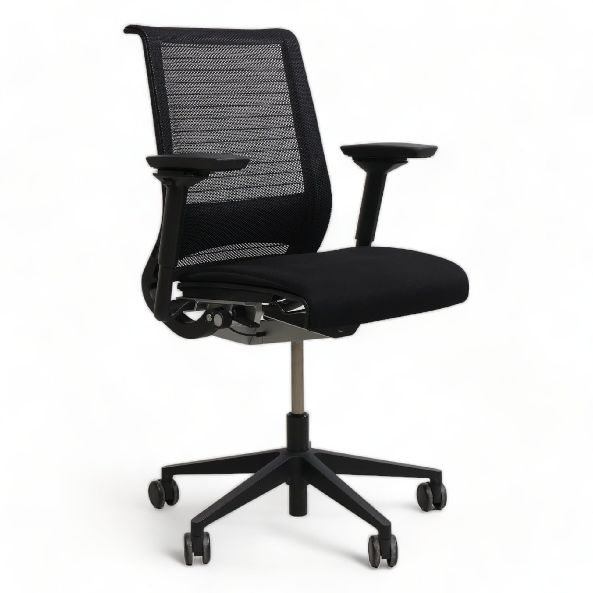 Steelcase Think ergonomisk kontorstol sorte ben - Secundo