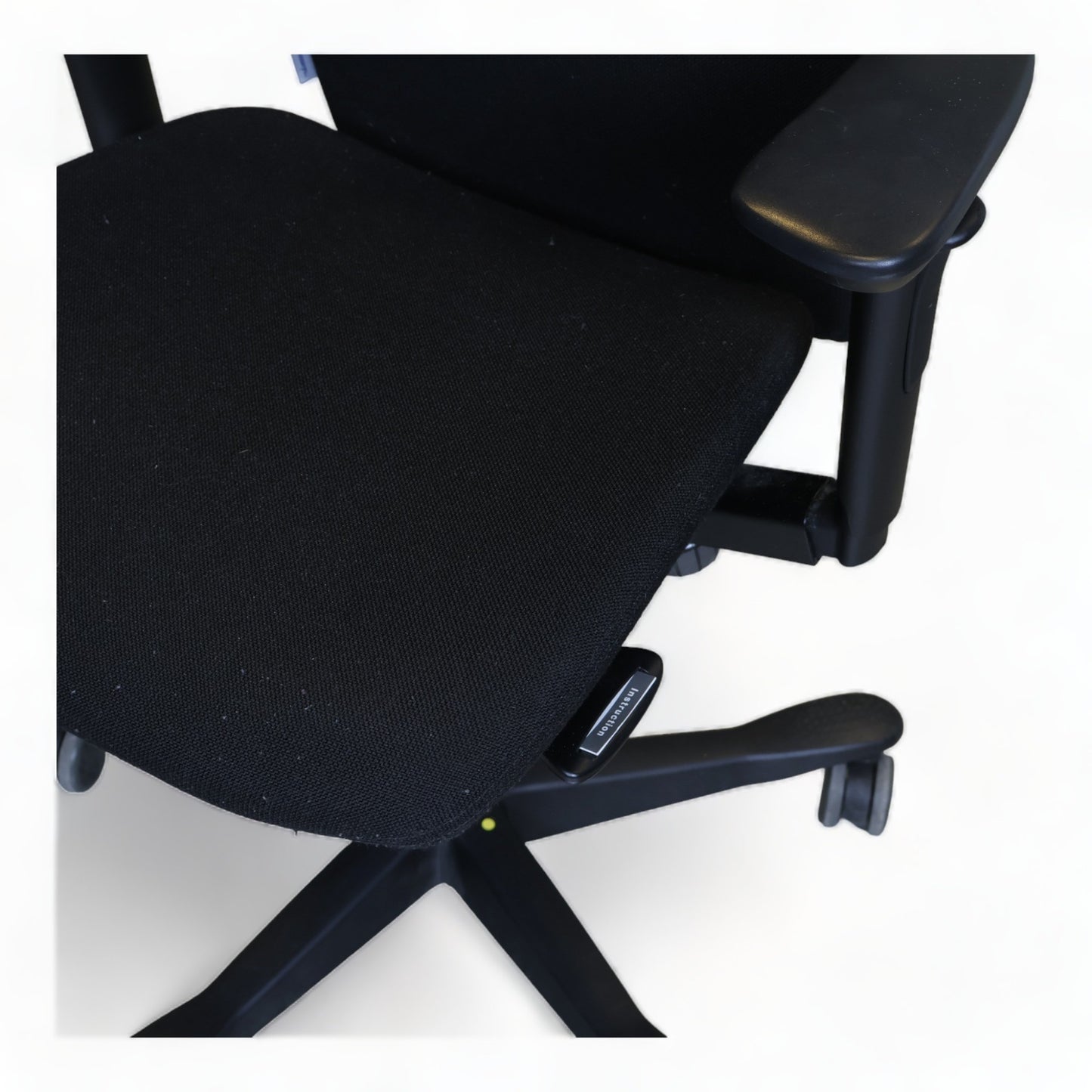 Nyrenset | Kinnarps 5000 kontorstol i fargen sort
