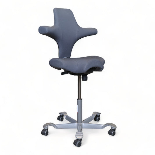 Nyrenset | Håg Capisco grå kontorstol med sadelsete