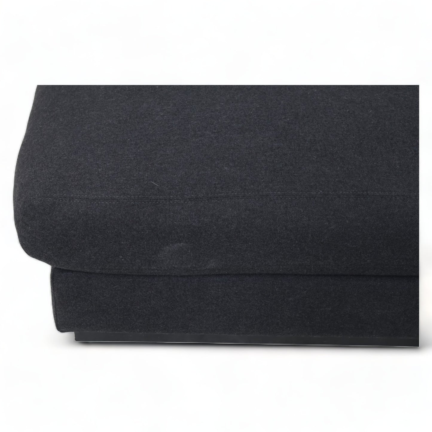 Nyrenset | Sort Bolia Sepia sofa med sjeselong