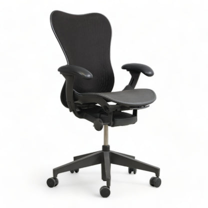 Nyrenset | Herman Miller Mirra 2 Kontorstol