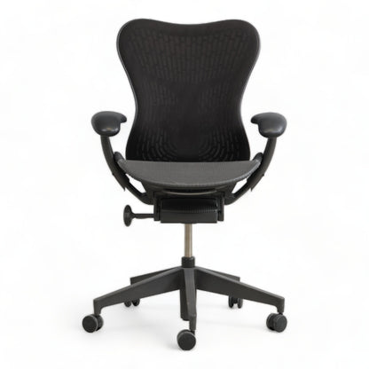 Nyrenset | Herman Miller Mirra 2 Kontorstol