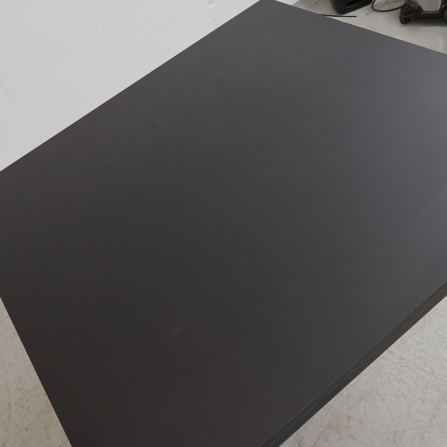 Kvalitetssikret | 120x120x90cm, kvadratisk ståbord
