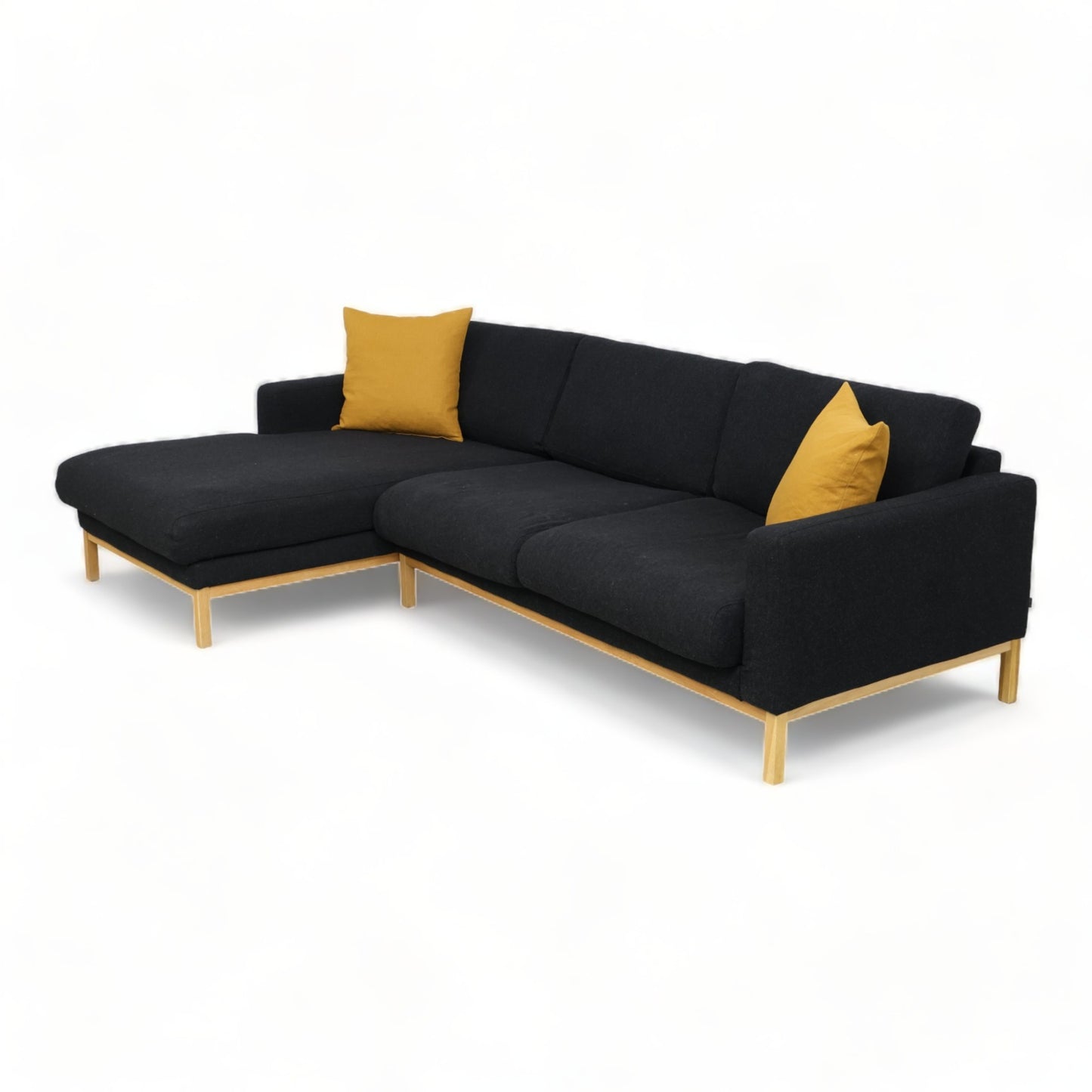 Nyrenset | Bolia North sofa med sjeselong i ullstoff