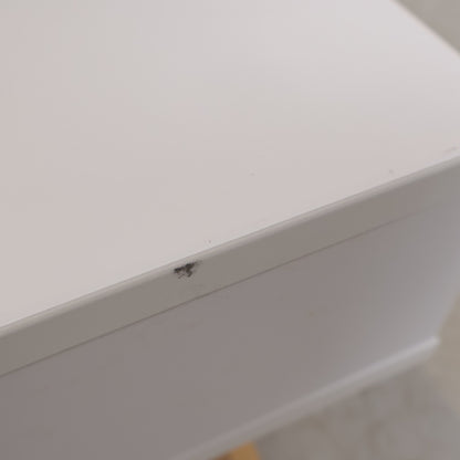 Kvalitetssikret | Moderne Jysk sofabord i hvit med eikebein