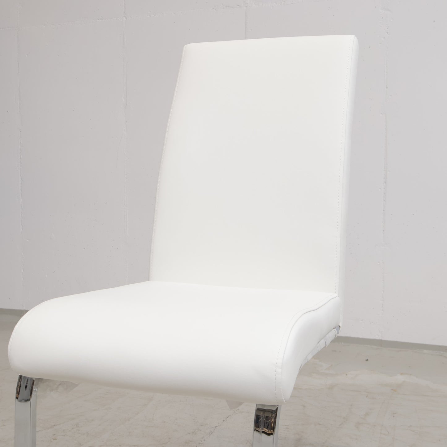 Helt nytt | Hvite Jack spisestoler