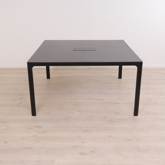 Kvalitetssikret | IKEA Bekant kvadratisk møtebord i fargen sort