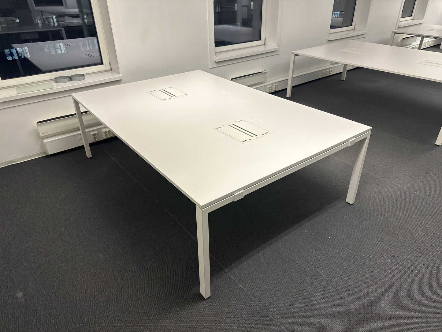 Kvalitetssikret | 240x160 cm, Vitra WorkIt kvadratisk møtebord
