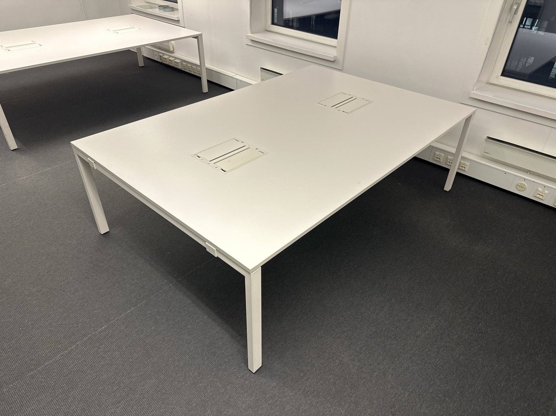 Kvalitetssikret | 240x160 cm, Vitra WorkIt kvadratisk møtebord