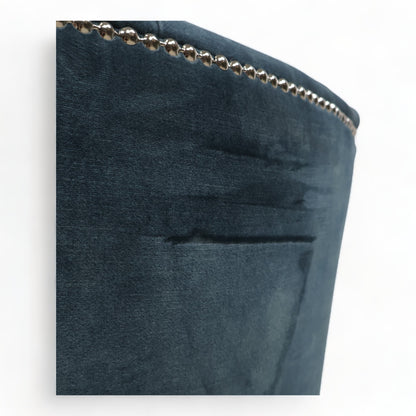 Nyrenset | Moderne stoler i velur fra A-Møbler