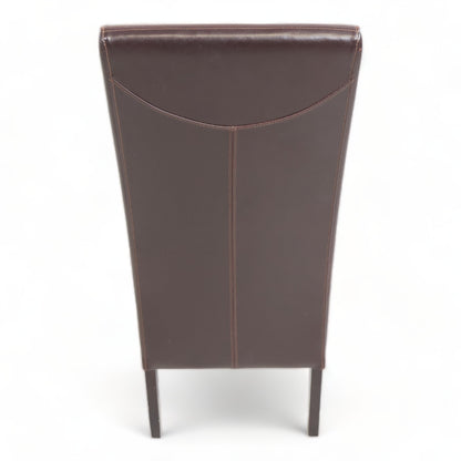 Nyrenset | Spisestol i brunt skinn